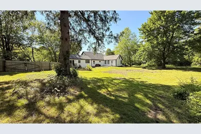 36 Spruce St, Middleborough, MA 02344 - Photo 2