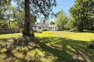 36 Spruce St, Middleboro, MA 02344 - Photo 2