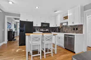 54 Quarry St, Quincy, MA 02169 - Photo 2
