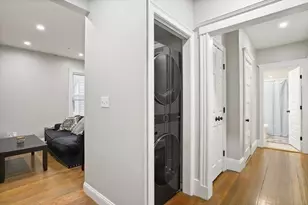 17 Howes St, Boston, MA 02125 - Photo 4