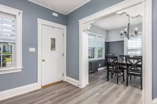 32 Raymond Rd, Salem, MA 01970 - Photo 4