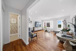 49 Breakwater Dr, Chelsea, MA 02150 - Photo 24