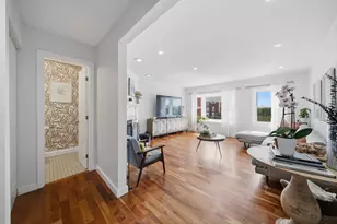 49 Breakwater Dr, Chelsea, MA 02150 - Photo 24