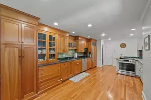 55 Fox Run Rd, Hamilton, MA 01982 - Photo 4