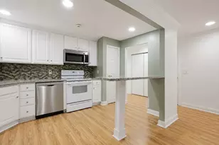 70 Warren Ave, Chelsea, MA 02150 - Photo 4