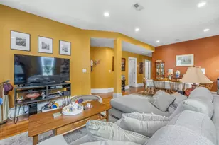 71 Romsey St, Boston, MA 02125 - Photo 12