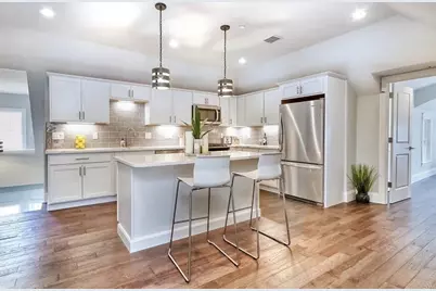 7 Hillside Ave. #3, Medford, MA 02155 - Photo 2