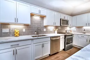 7 Hillside Ave, Medford, MA 02155 - Photo 4