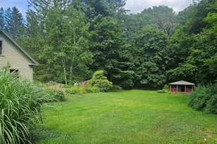 33 Gilbert St, North Brookfield, MA 01535 - Photo 12