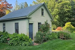 33 Gilbert St, North Brookfield, MA 01535 - Photo 14