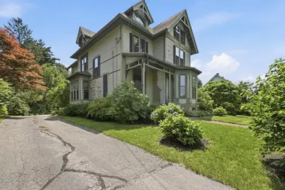 33 Gilbert St, North Brookfield, MA 01535 - Photo 6