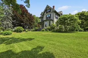 33 Gilbert St, North Brookfield, MA 01535 - Photo 1