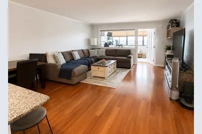 8 Whittier Pl #8B, Boston, MA 02114 - Photo 2