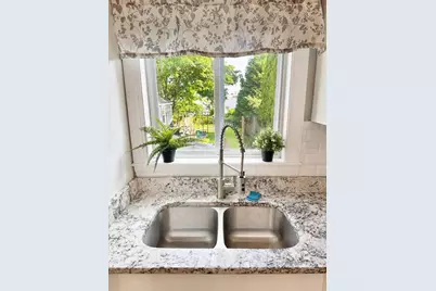 177 Anthony St, Fall River, MA 02721 - Photo 4