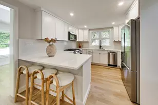 52 Middlesex St, Winchester, MA 01890 - Photo 6