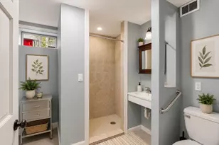 21A Curtis St, Marblehead, MA 01945 - Photo 16