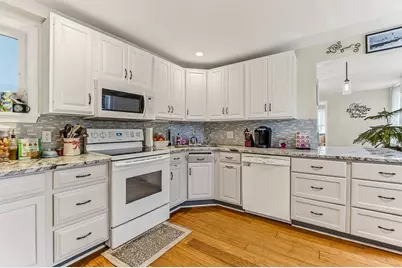 15 Briggs Street, Taunton, MA 02780 - Photo 10