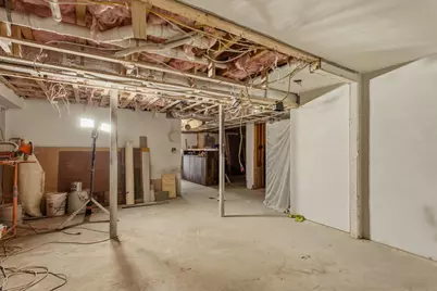 35 Shaw St, Lowell, MA 01851 - Photo 30