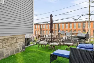 35 Shaw St, Lowell, MA 01851 - Photo 32