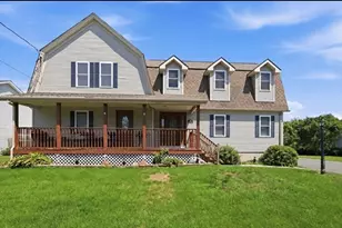 26 Paderewski St, Chicopee, MA 01013 - Photo 32