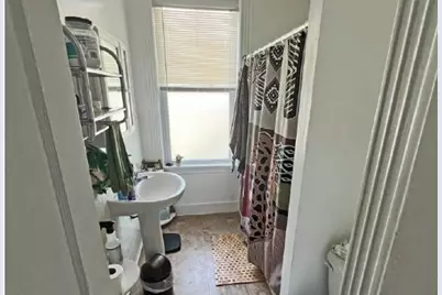 655 Westford St, Lowell, MA 01851 - Photo 14