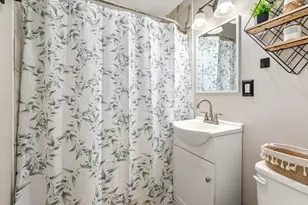68 San Miguel St, Springfield, MA 01104 - Photo 8