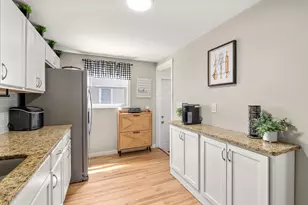 68 San Miguel St, Springfield, MA 01104 - Photo 6