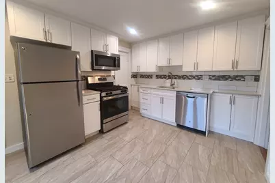 163 Everett St #3, Quincy, MA 02170 - Photo 2
