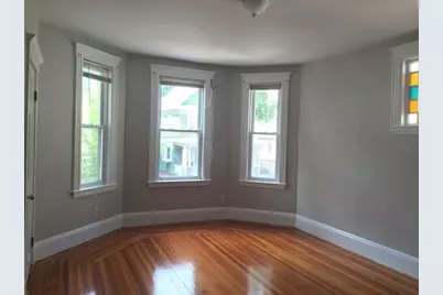 17 Usher #2, Medford, MA 02155 - Photo 4