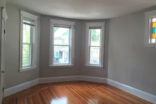 17 Usher, Medford, MA 02155 - Photo 4