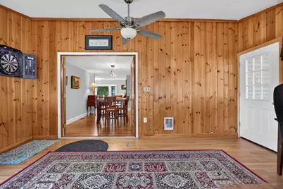17 Rockwood Ln, Lawrence, MA 01843 - Photo 8