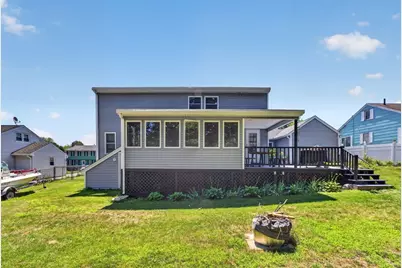 17 Rockwood Ln, Lawrence, MA 01843 - Photo 38