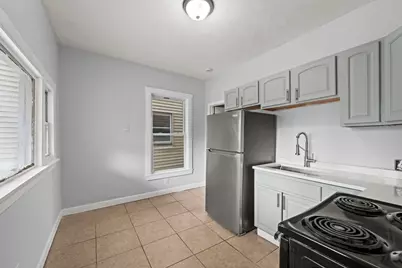 162 Washington St, Lynn, MA 01902 - Photo 2
