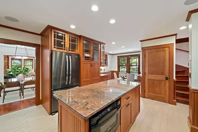 26 Hillside Rd, Newton, MA 02461 - Photo 6