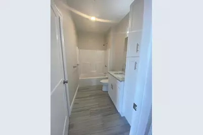 734 South Street #8, Boston, MA 02131 - Photo 26