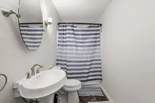 685 Oak St, Brockton, MA 02301 - Photo 16
