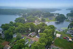 109 N Lake Ave, Southwick, MA 01077 - Photo 2