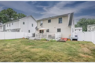 223 Mazarin St, Springfield, MA 01151 - Photo 30