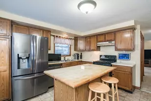 223 Mazarin St, Springfield, MA 01151 - Photo 18