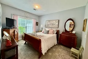 84 Bradford Commons Ln, Braintree, MA 02184 - Photo 10