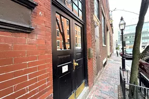 11 Irving St, Boston, MA 02114 - Photo 10
