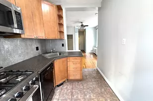11 Irving St, Boston, MA 02114 - Photo 2