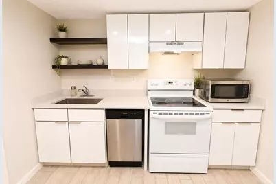 1427 Commonwealth Ave #102, Boston, MA 02135 - Photo 6