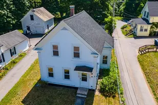 38 Cottage St, Leominster, MA 01453 - Photo 34