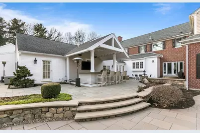 40 Grandview Rd, Chelmsford, MA 01824 - Photo 4