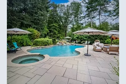 40 Grandview Rd, Chelmsford, MA 01824 - Photo 2