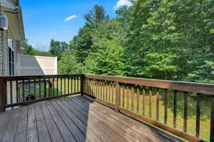 27 Robert Cir, Grafton, MA 01536 - Photo 12