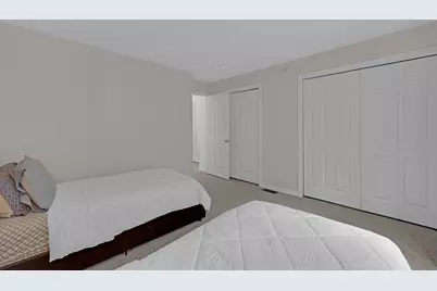 27 Robert Cir #27, Grafton, MA 01536 - Photo 22