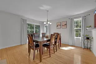 27 Robert Cir, Grafton, MA 01536 - Photo 8