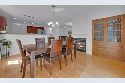 27 Robert Cir #27, Grafton, MA 01536 - Photo 10
